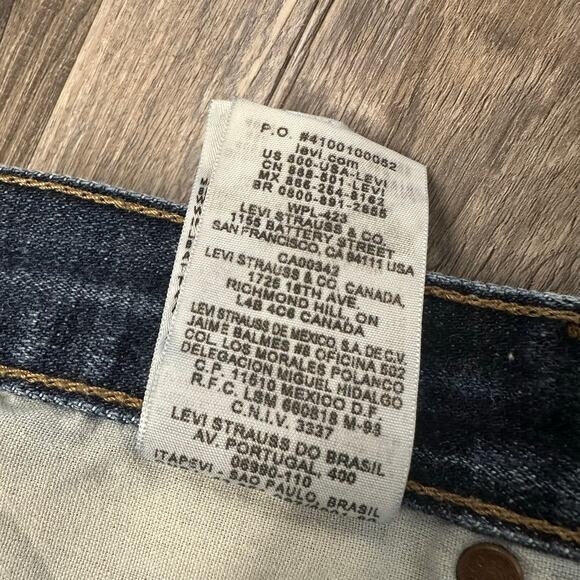 Levi's 501 Red Tab Faded Blue Mens 32x30 Straight Leg Button Fly Mid Wash Jeans - Picture 5 of 14